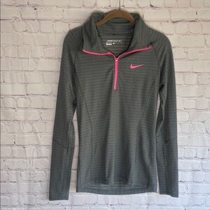 Nike Golf Women's Gray Arhletic Pullover with‎ Pink Accents Size Small